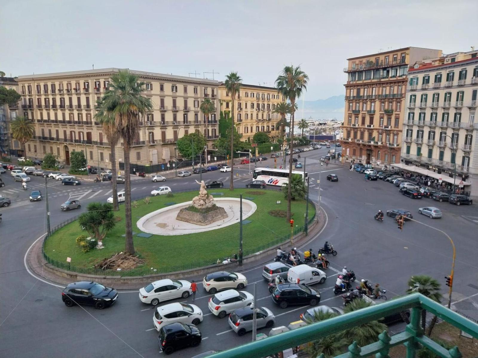 B&B Lungomare Sannazzaro Naples Exterior photo